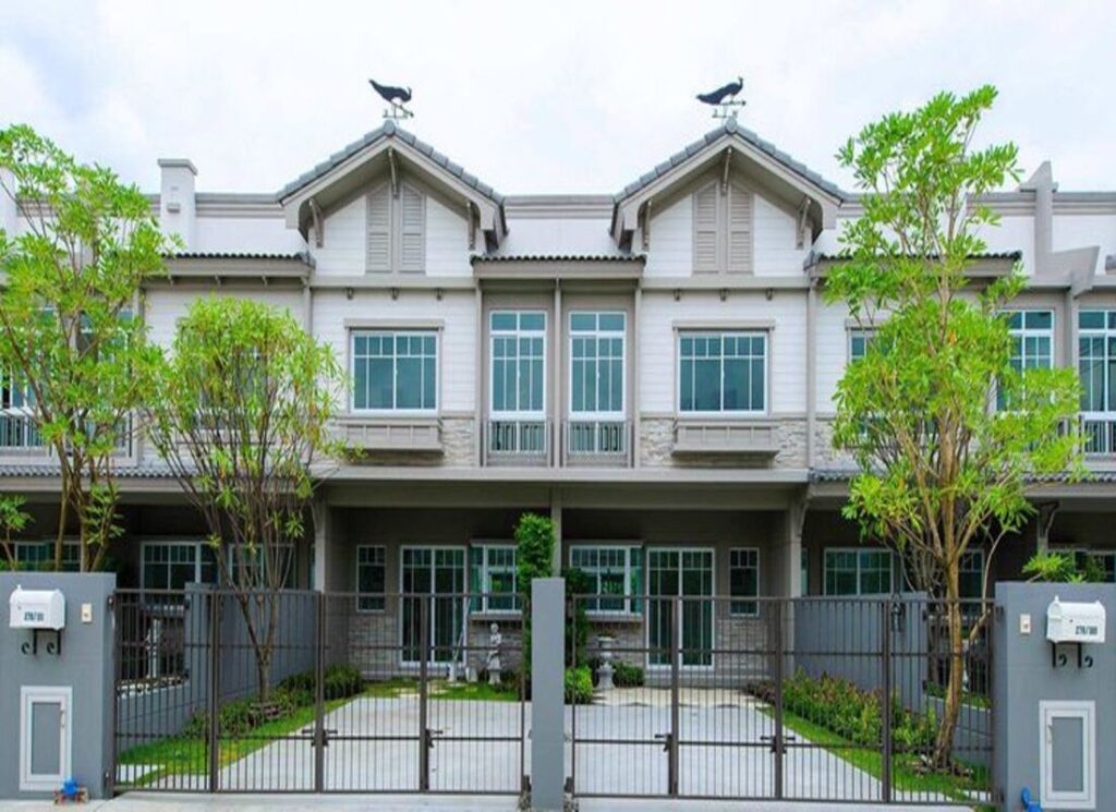 16Villaggio Bangna